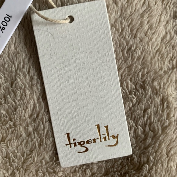 NWT Tiger Lily Bikini Top - Picture 3 of 5